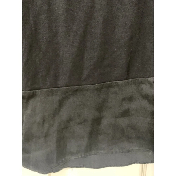 Amour Vert Black Top Blouse With A Silk Ruffle Size L (N9) - Picture 3 of 8